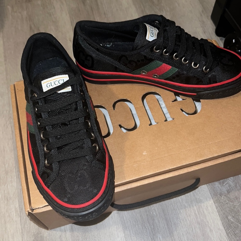 Gucci shoes